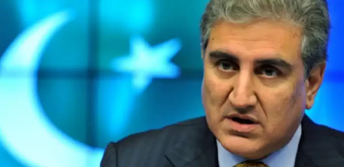 Shah Mehmood Qureshi’s shoe points at Saudi envoy. Angry Pakistanis call it ‘unislamic’