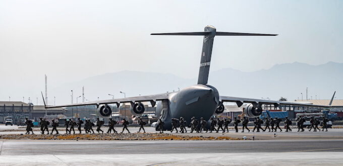 Afghanistan-Taliban crisis Highlights: US urges Americans to keep clear of Kabul airport as crowd chaos grows