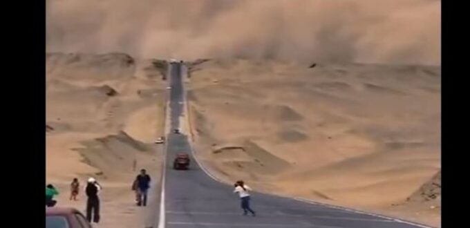 Dramatic Video Shows Massive Sandstorm Ripping Through Parts Of Northwest China