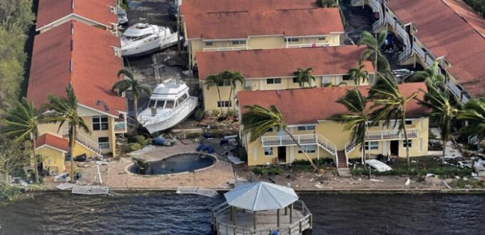 Hurricane Ian wreaks havoc on Florida, Biden warns of death toll